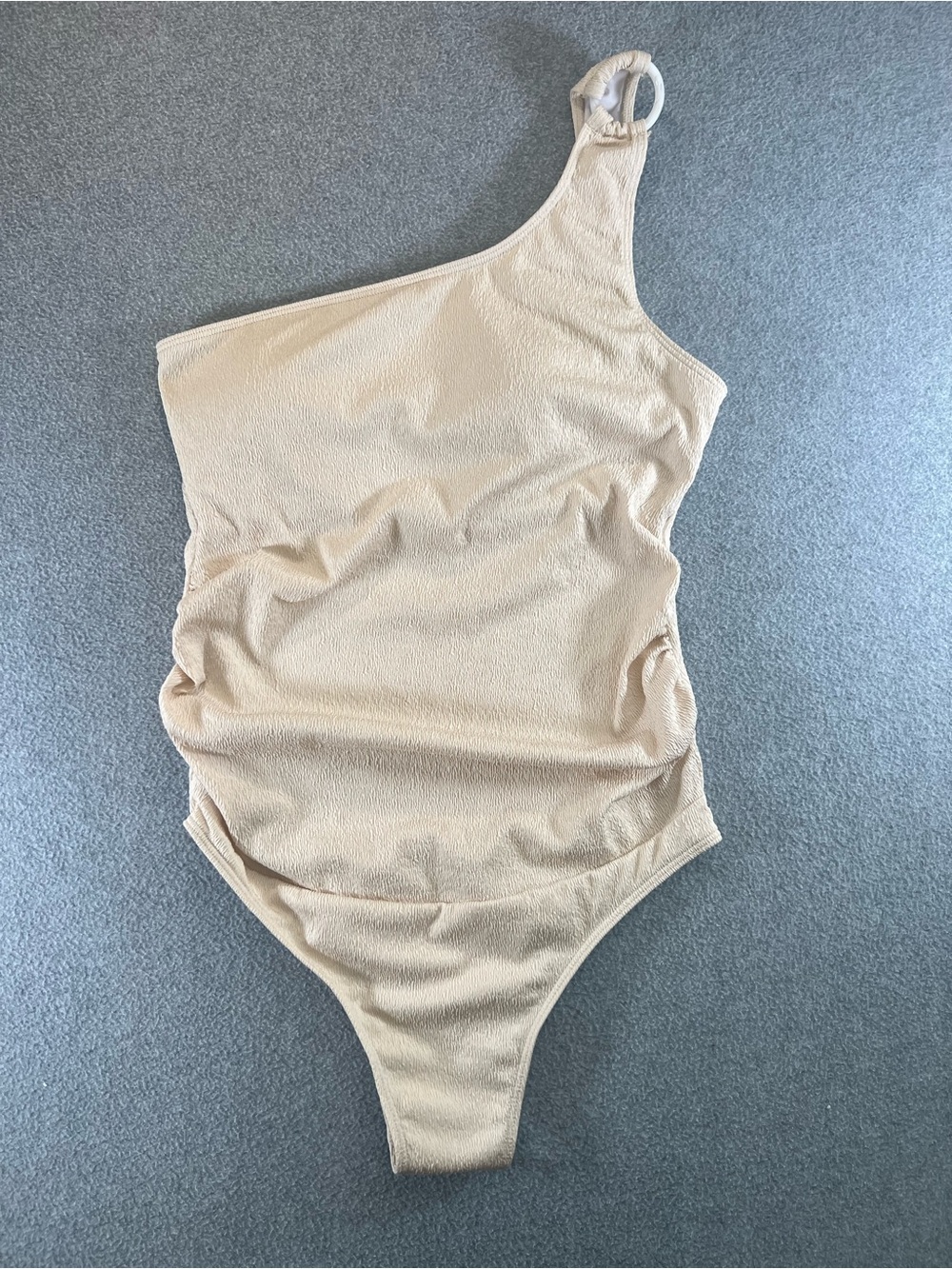 Summer Mae One Shoulder One Piece Swimsuit Cream Textured Ruched Size M